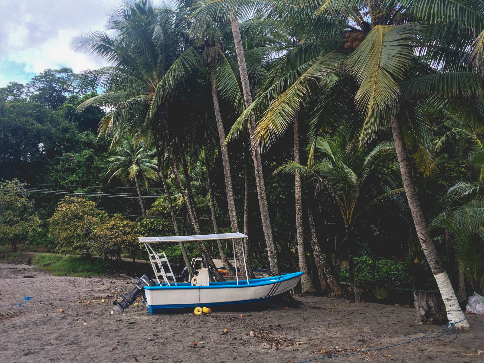 A little boat on the beach in Montezuma