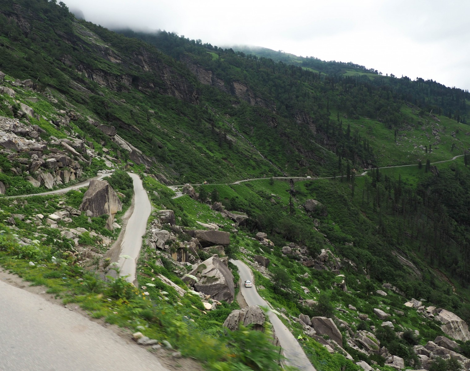 Manali to Spiti Valley road
