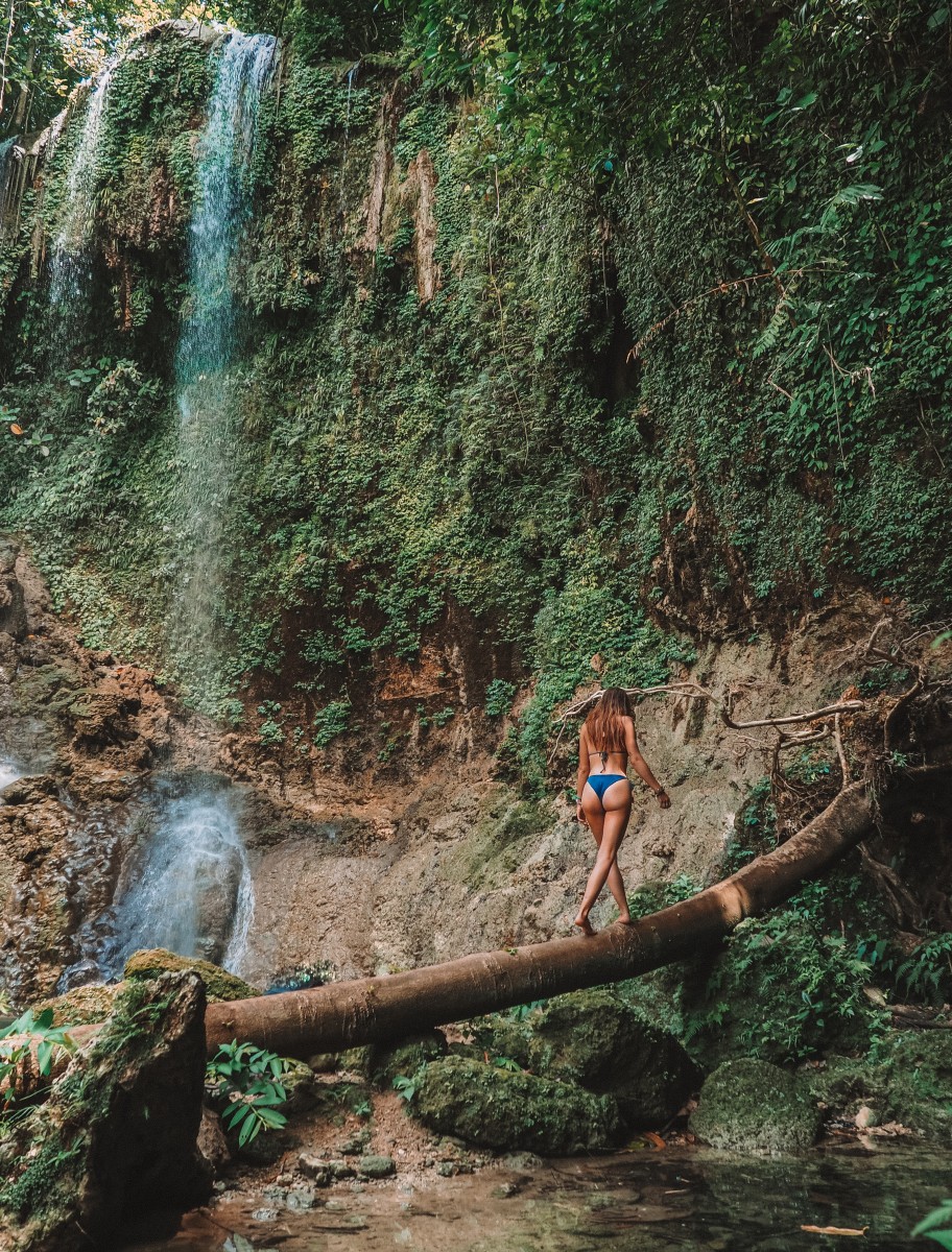  Kawasan Waterfalls in Bohol