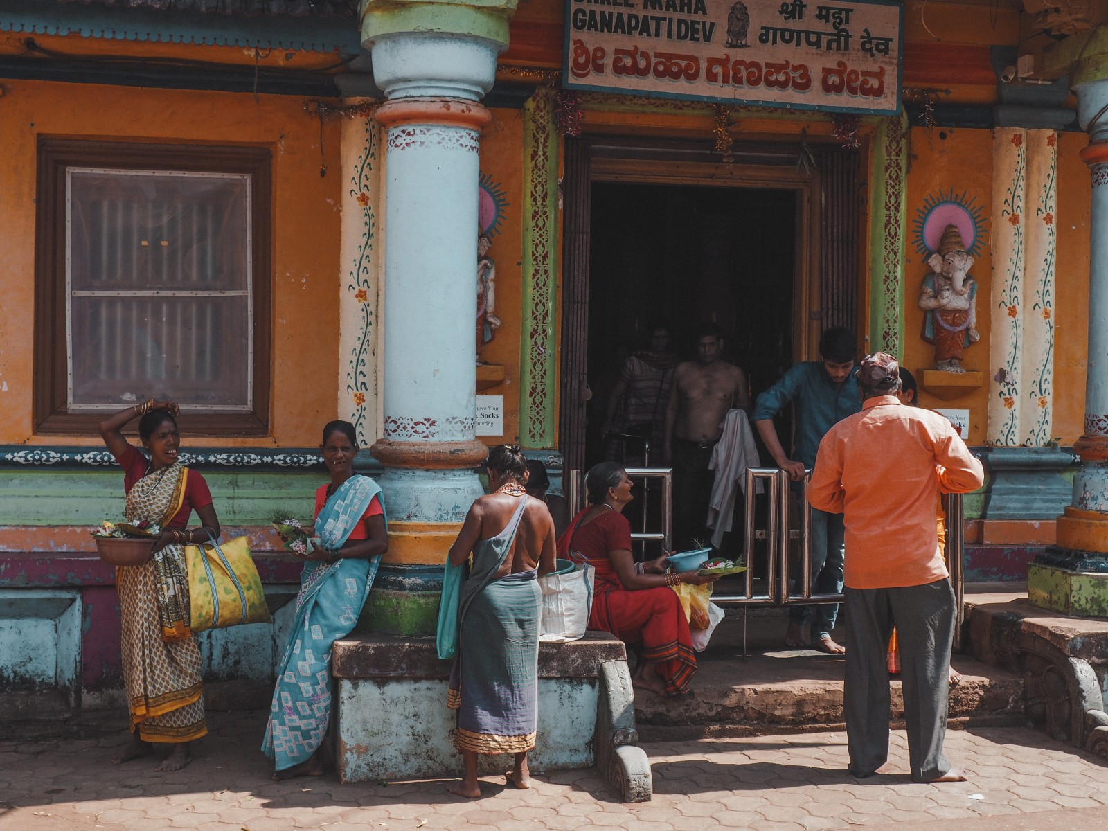 Women outside of the Maha Ganapati Temple in Gokarna