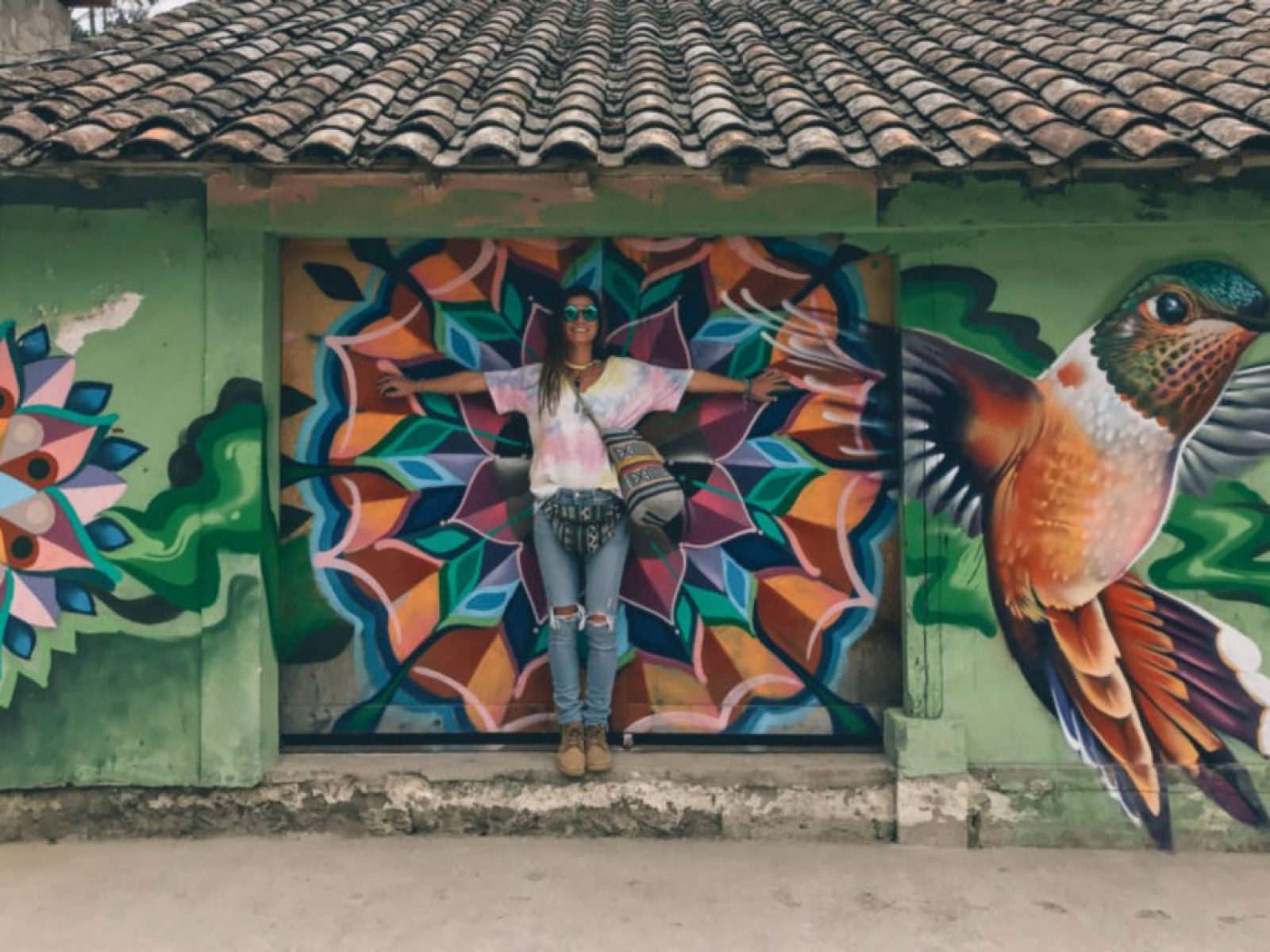 colorful wall mural in Otavalo