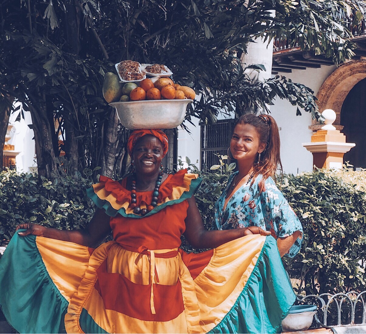 fruit lady in Cartagena